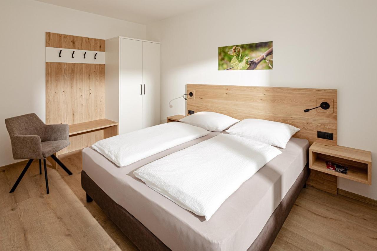Farm stay Praelatenhof Wine & Caldaro
